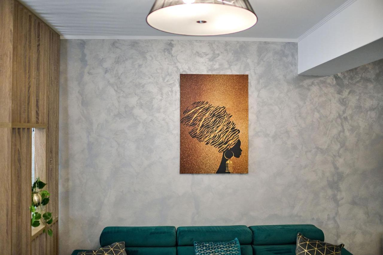 Ademar Luxury Apartment- Spa&pool Mamaia